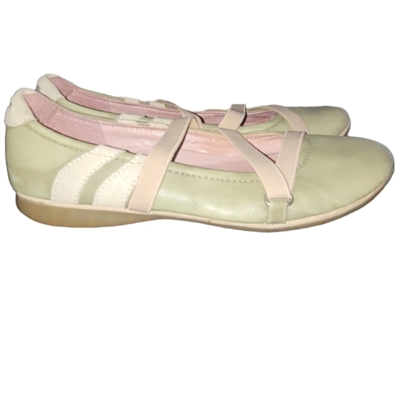 Ballet Flat Shoes - Picture 2 of 11